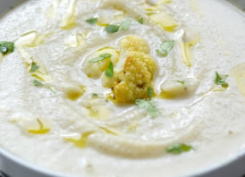 Cauliflower and Garlic Soup